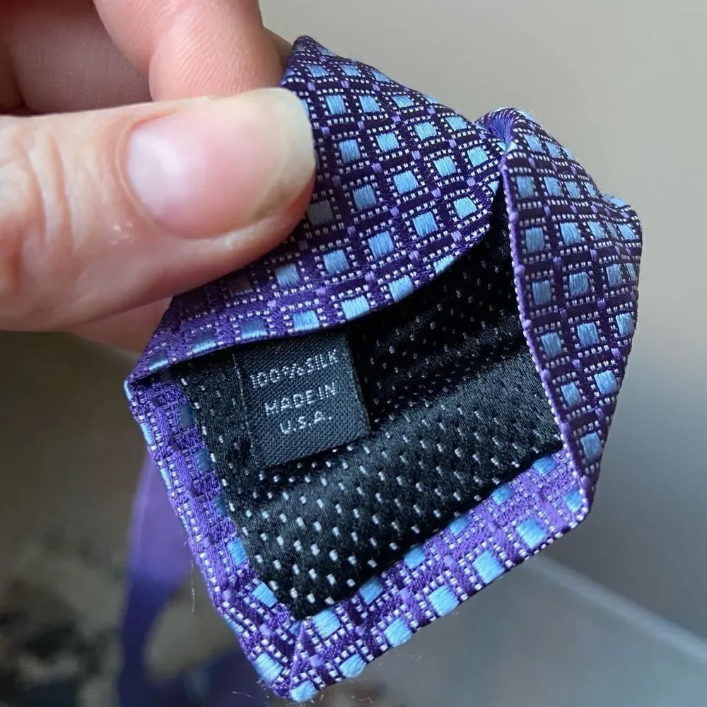 NWOT Michael Kors Geometric Lavender Silk Tie